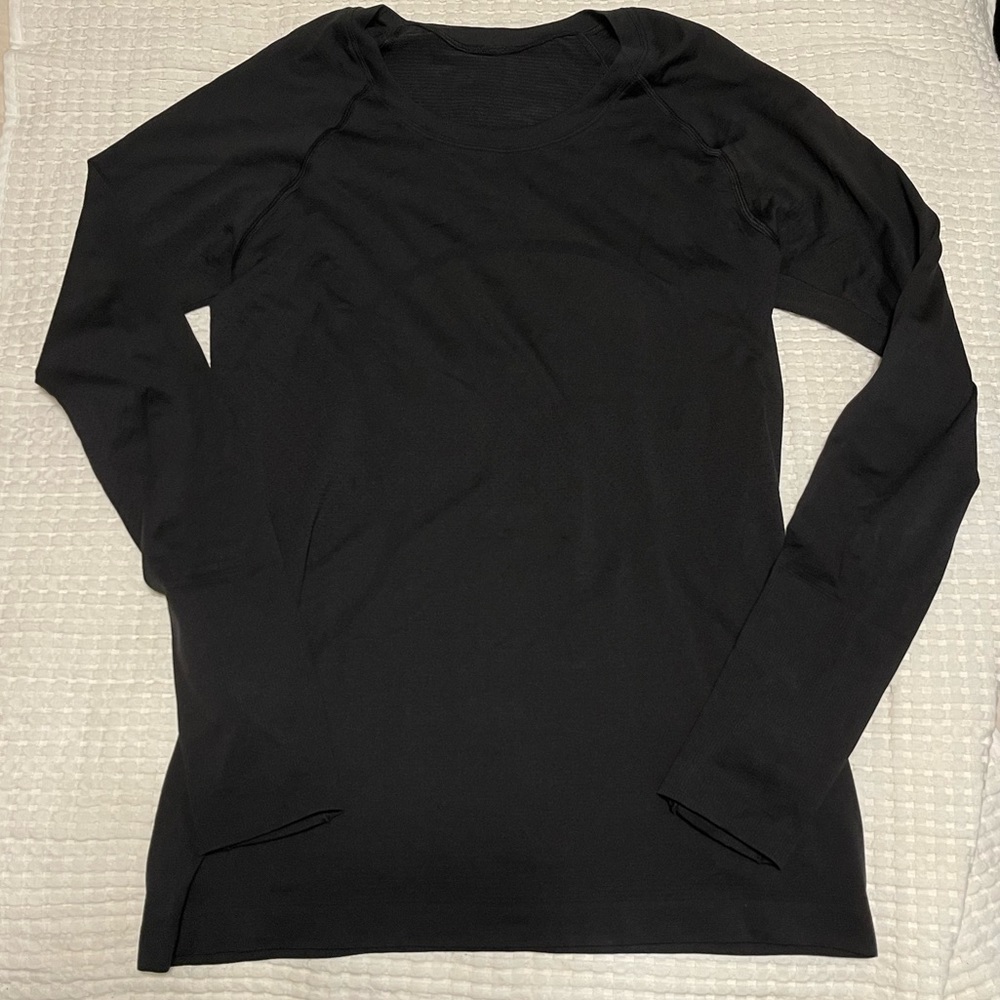 Lululemon long sleeve swiftly tech
